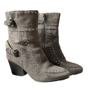 Vaneli Kaila Gray Studded Heeled Boots size 8